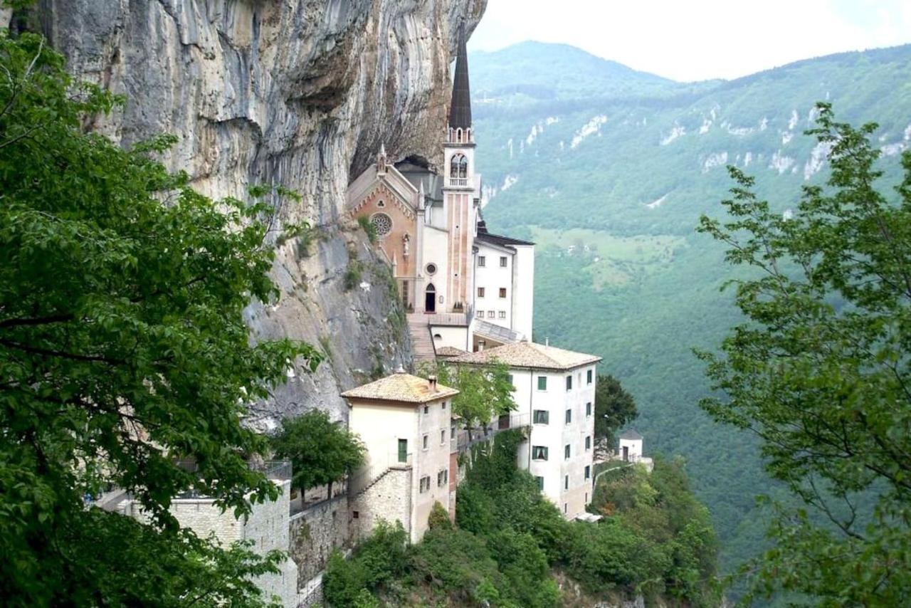 Casa Con Vista Forte - Tra Lago E Monti Rivoli Veronese Exterior foto